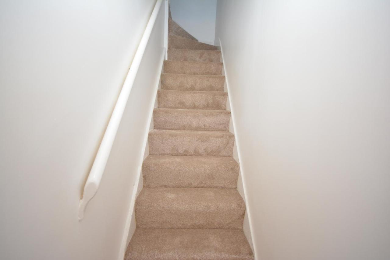 London Luxury 5 Bedroom House 2 Min Walk To The Tube Station Dagenham Luaran gambar